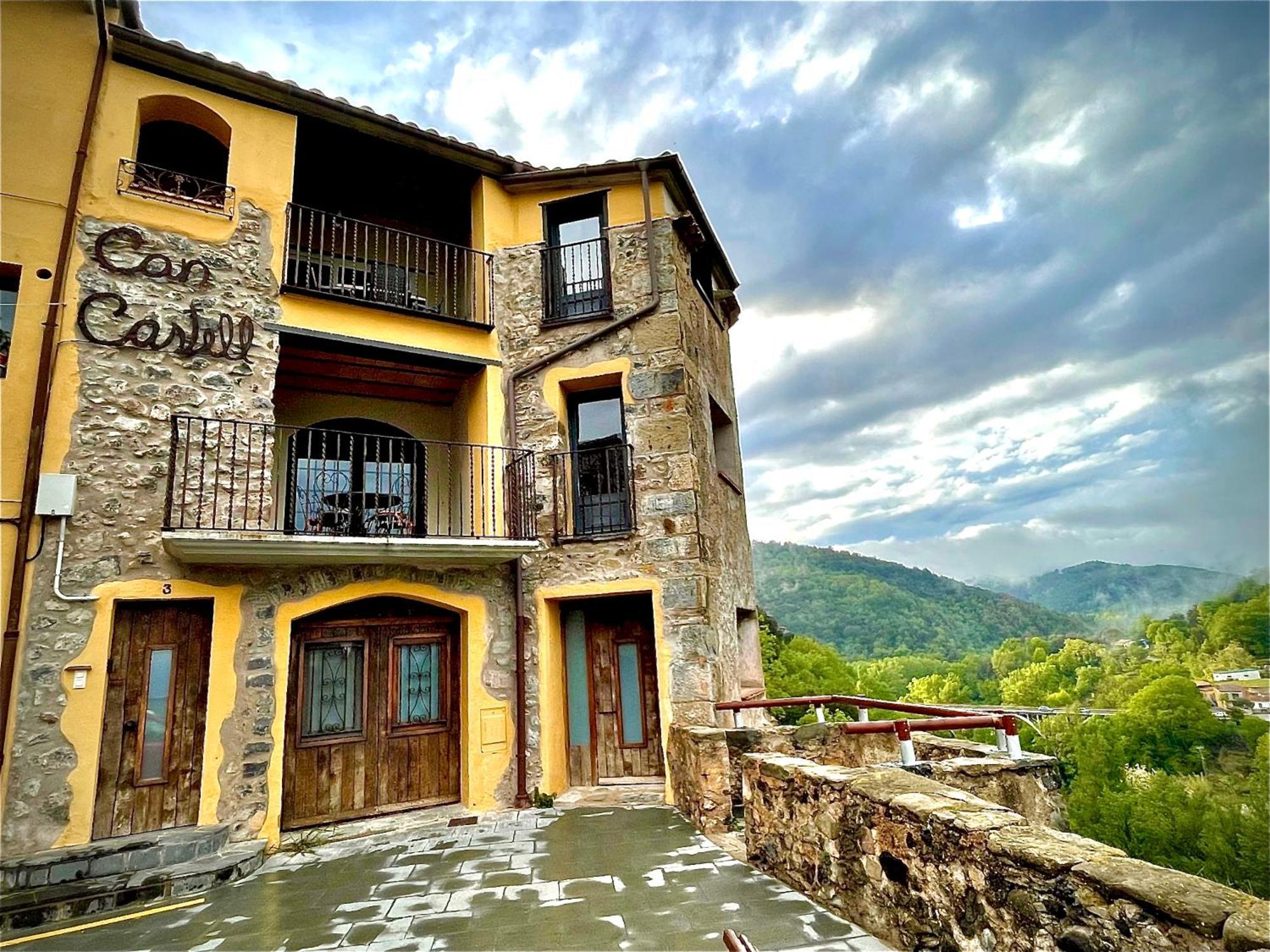 Can Castell Castellfollit de la Roca Exterior foto
