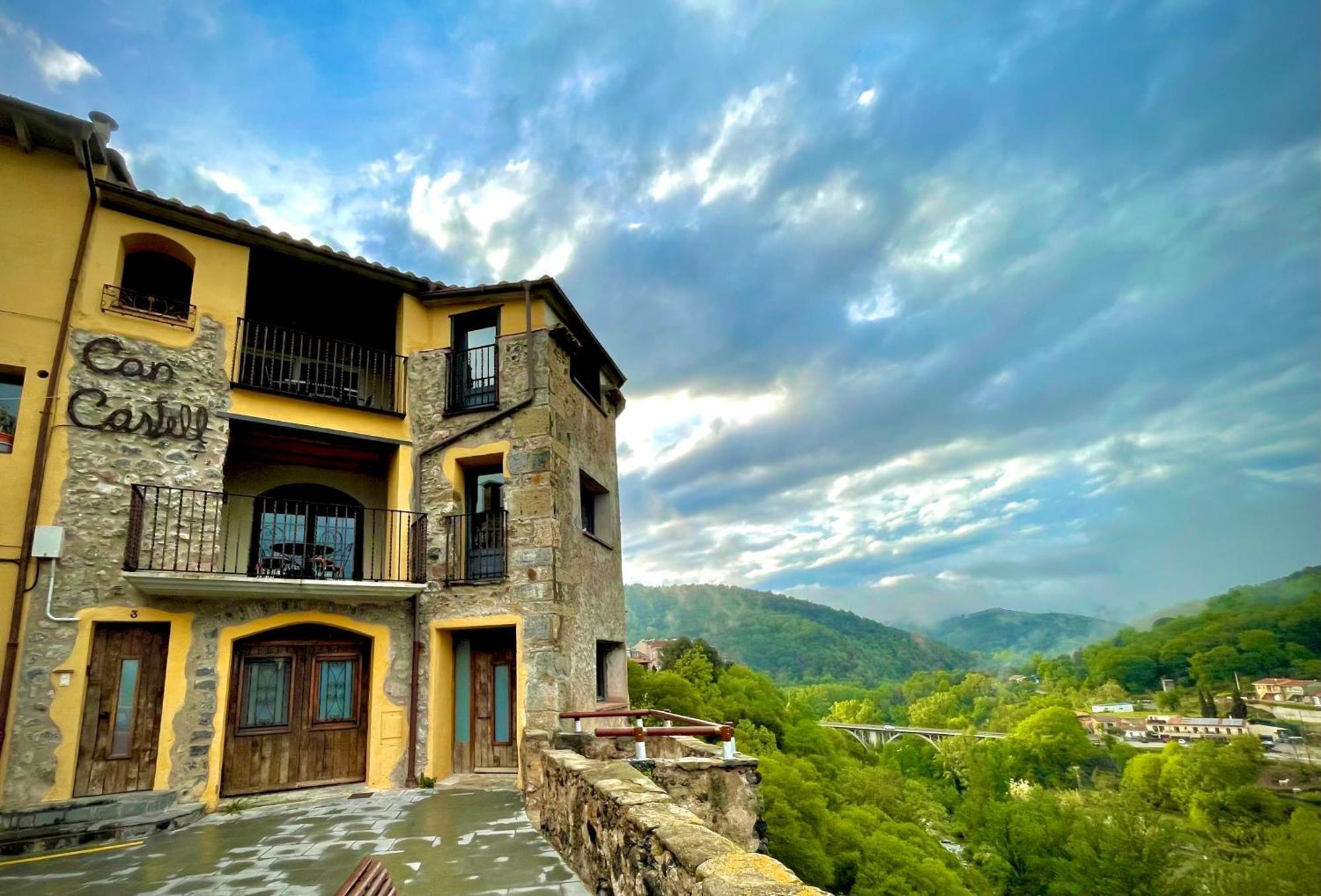 Can Castell Castellfollit de la Roca Exterior foto